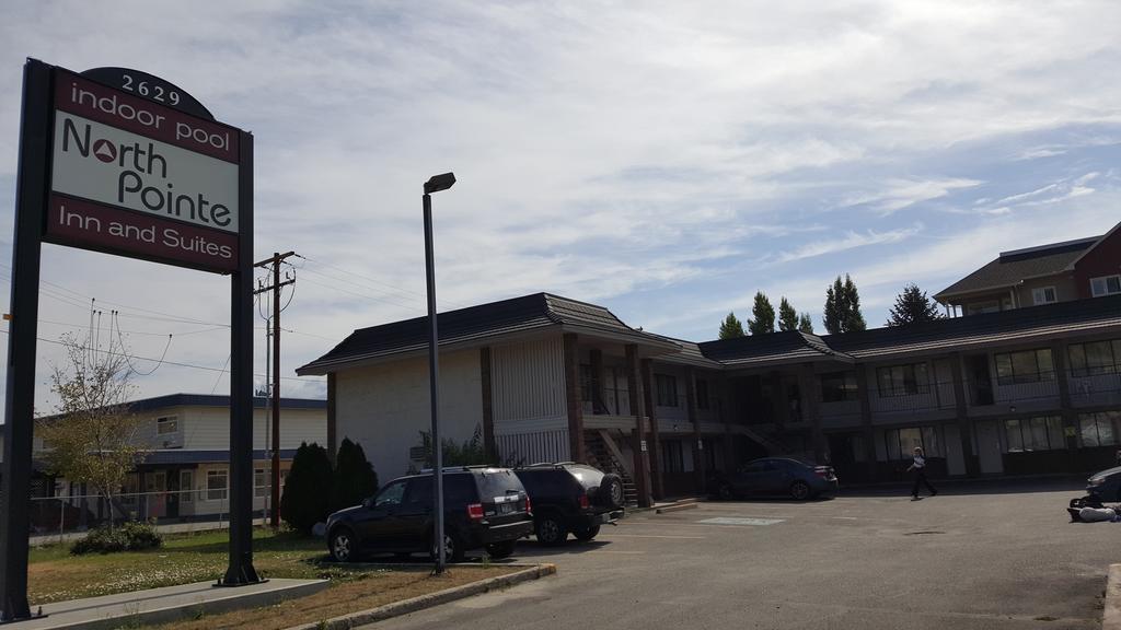 North Pointe Inn And Suites Kelowna Exterior foto